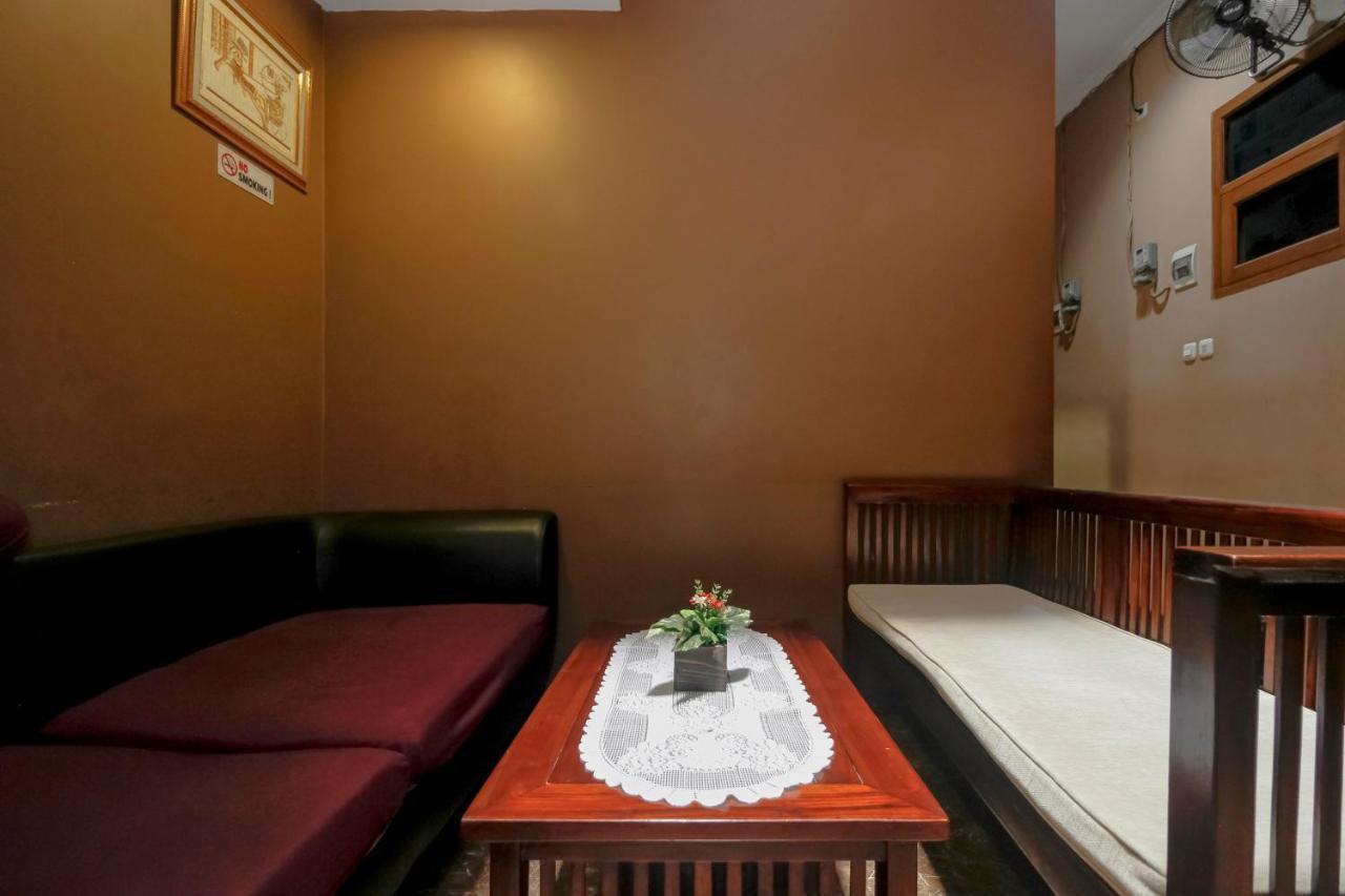Reddoorz Near Manggarai Station 2 Hotel Jakarta Luaran gambar