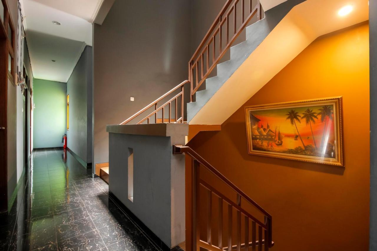 Reddoorz Near Manggarai Station 2 Hotel Jakarta Luaran gambar